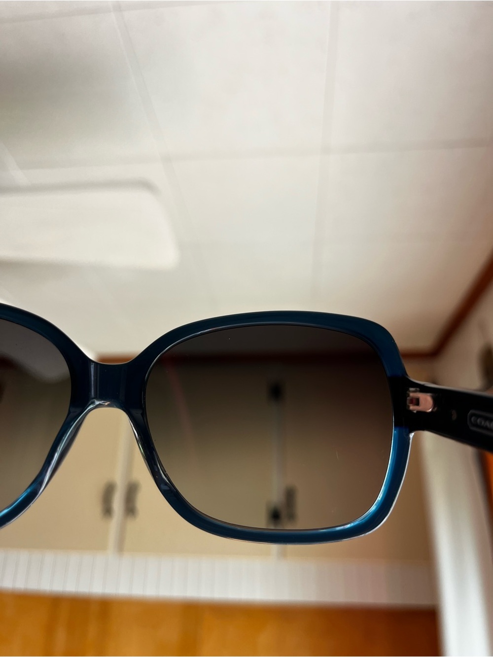 COACH Oversized Sunglasses S2029 - Picture 9 of 13